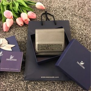 💥MD SALE💥 Beautiful SWAROVSKI wallet - New!